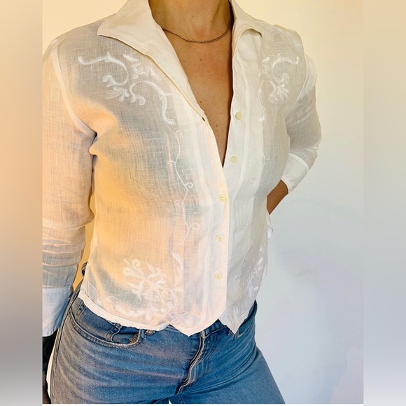 Beautifully Embroidered 100% Linen Button Down - Picture 2 of 3